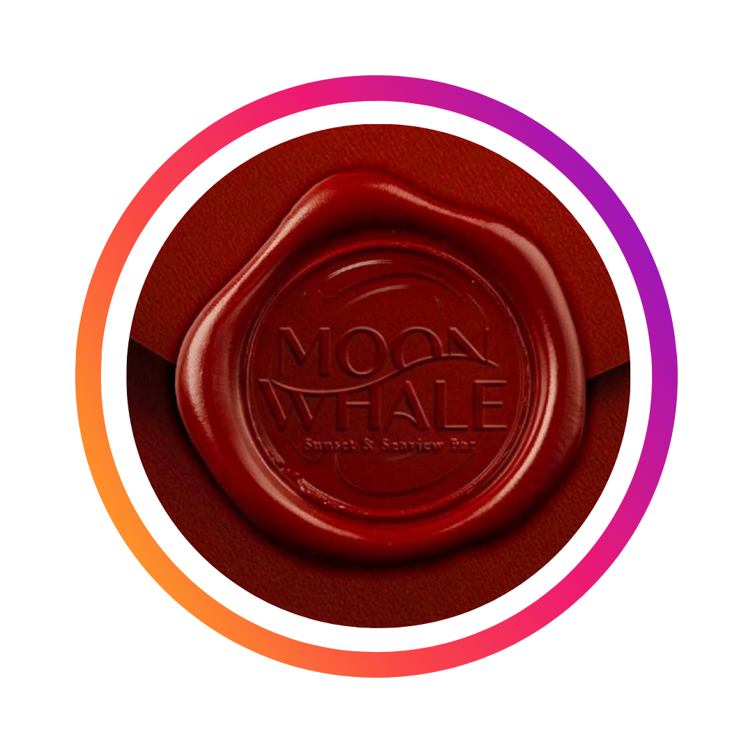 Логотип Moon Whale в Паттайе