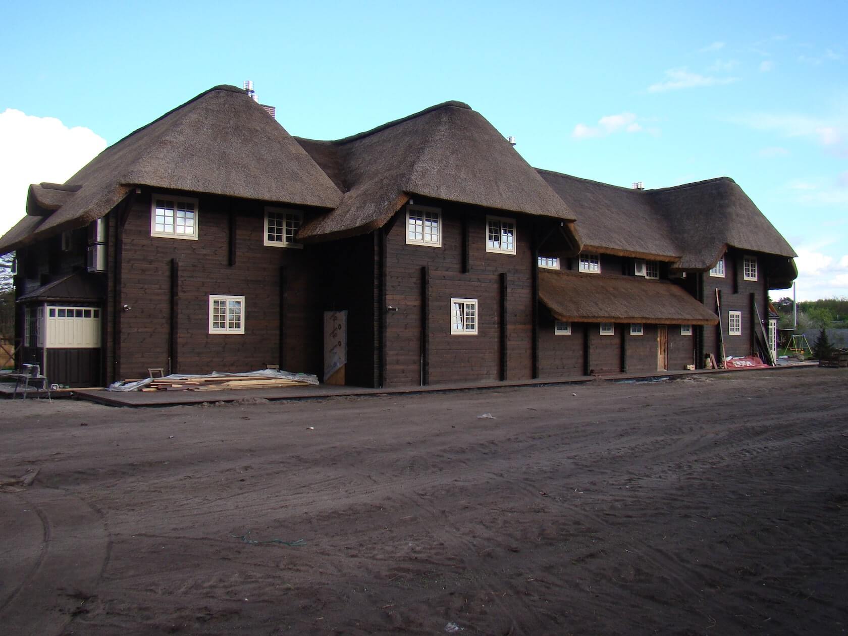 Фасад з дерева