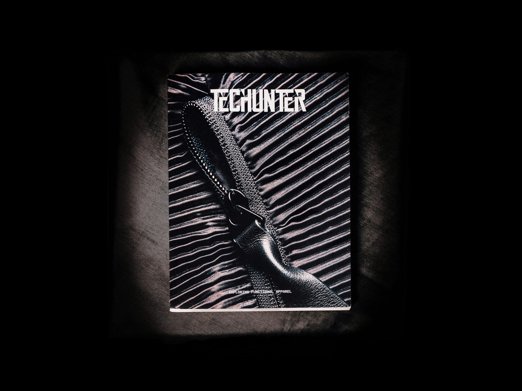 TECHUNTER 09 [Official Magazine Release]