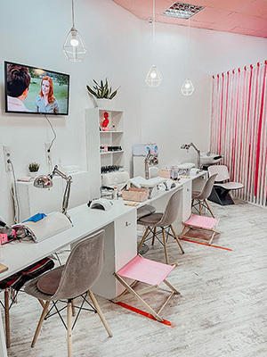 Інтер'єр в студії краси Люди Beauty