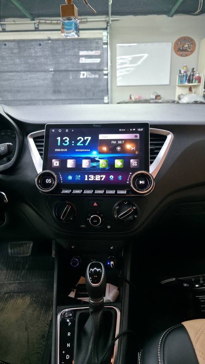 Hyundai Solaris — Магнитола 11.8