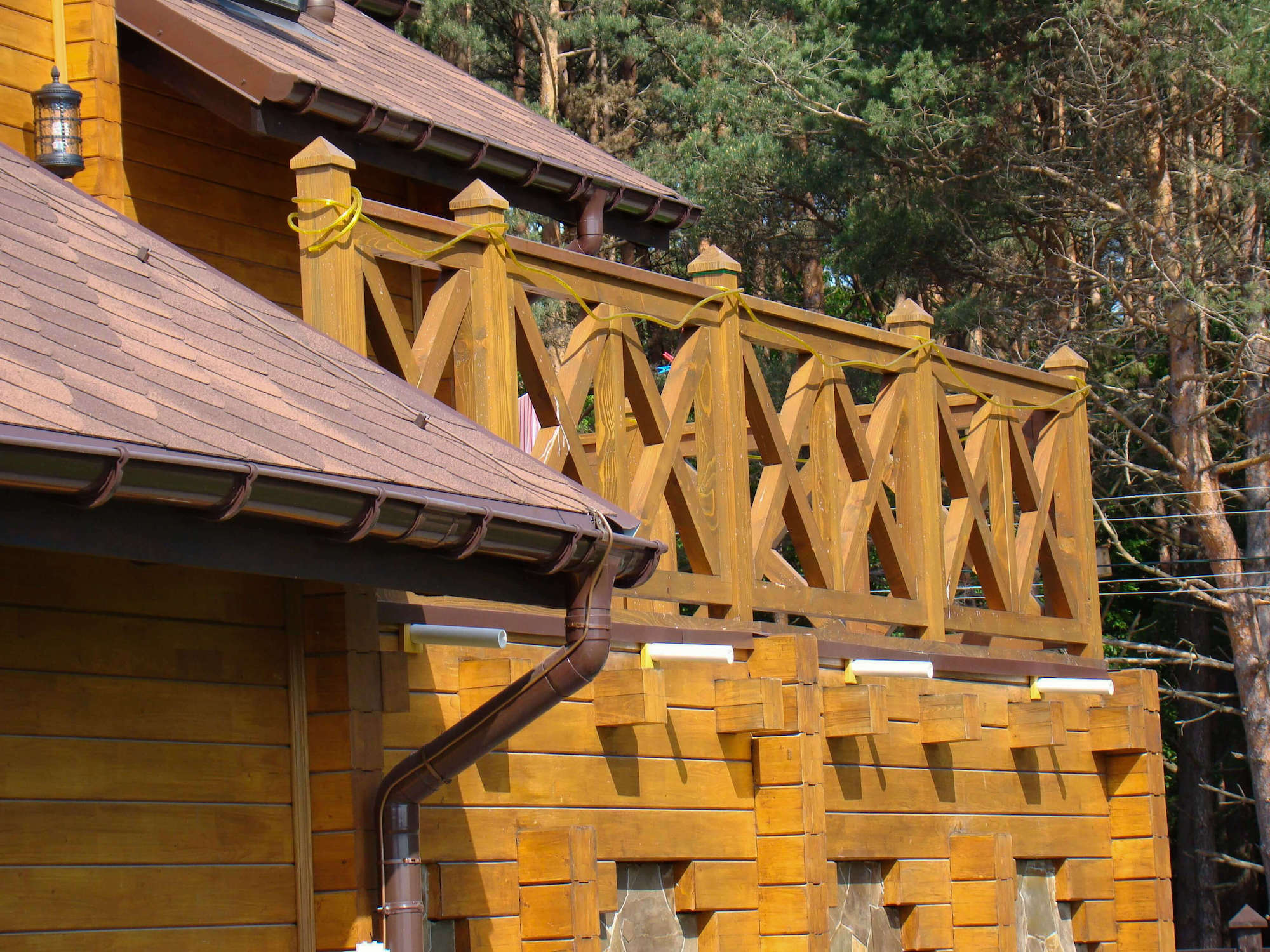 Огорожа з модрини