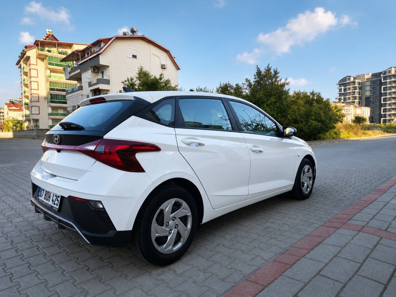 Hyundai i20 фото 2
