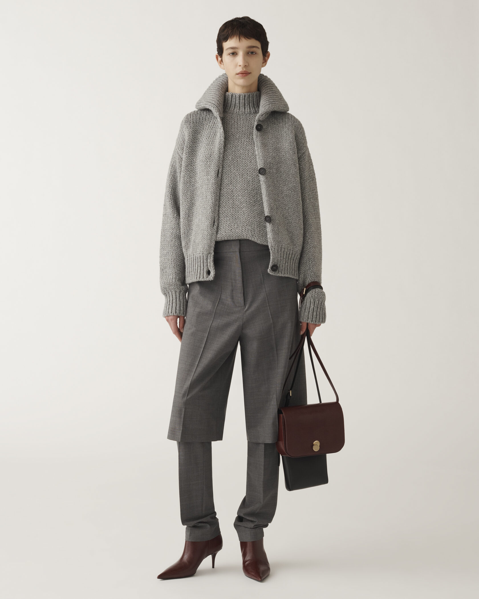 コート FABIANA FILIPPI Woman Coat Ebony CTD215F235L509 1269 Women's Outerwear: Long Coats & Bomber Jackets | Fabiana