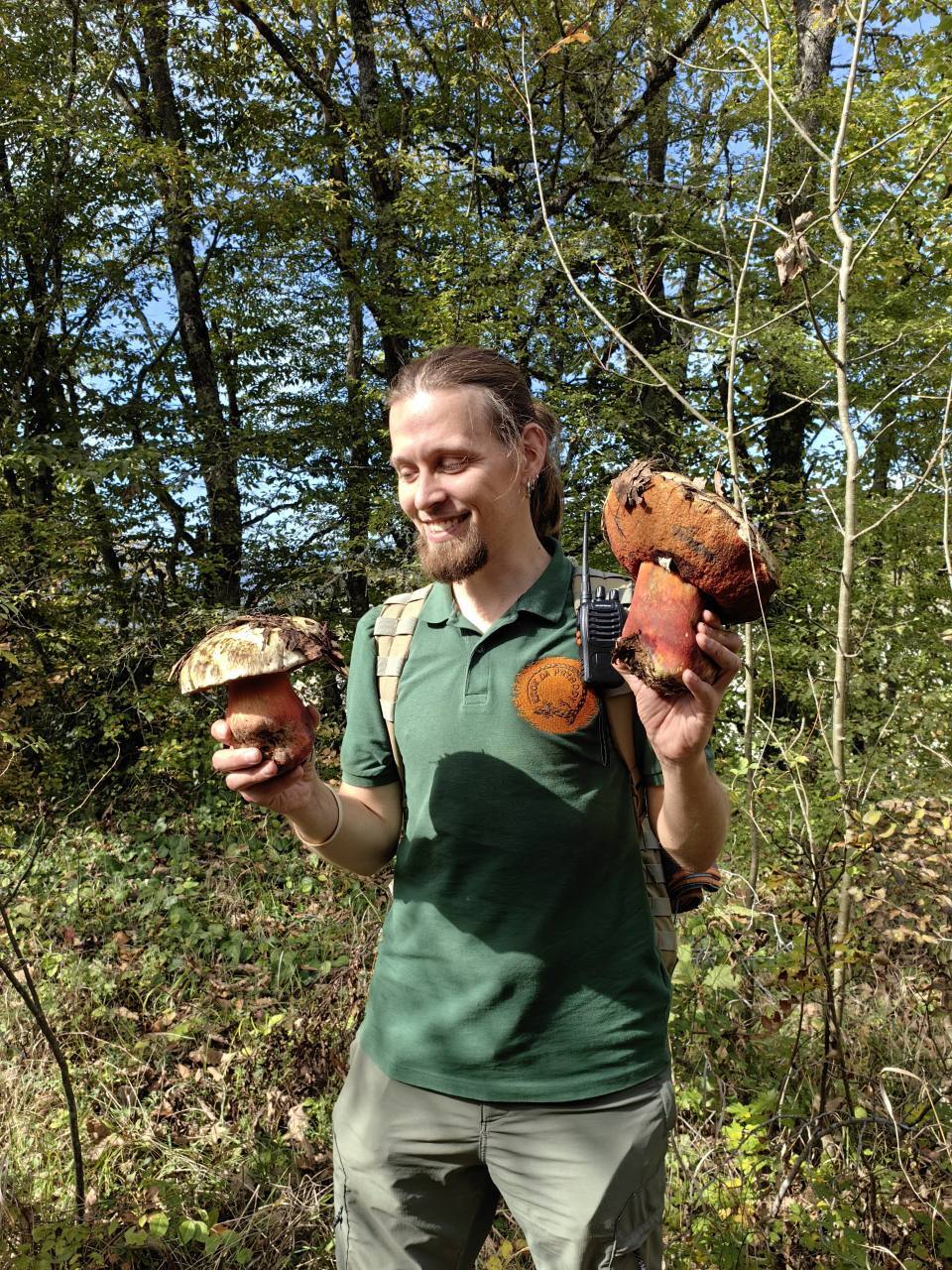 Tour organizer Arvidas with mushrooms