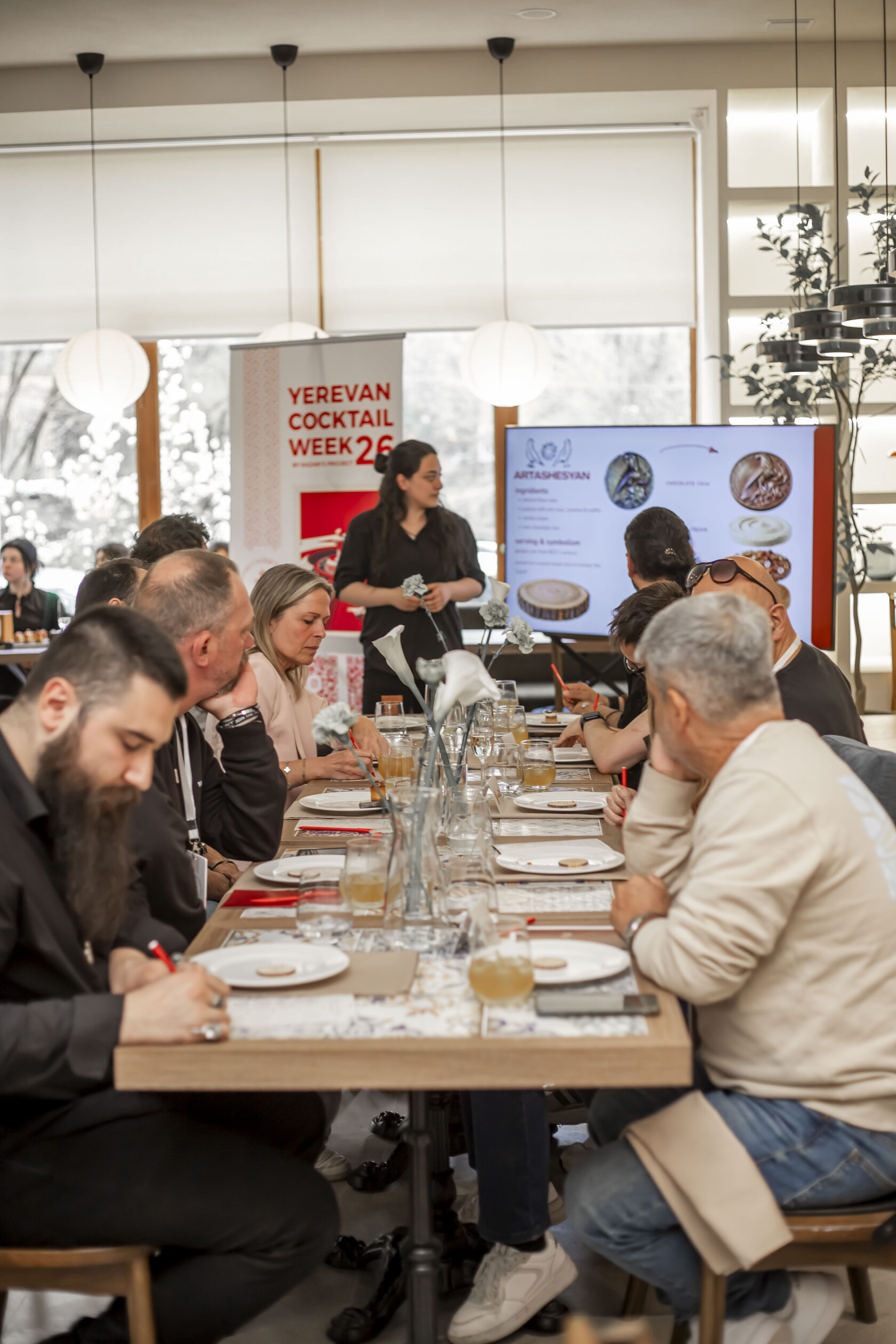 Community café with local producers