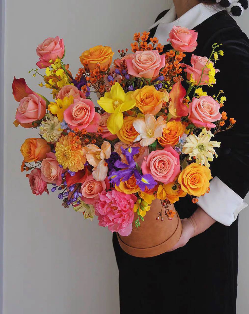 Яркий розовый букет — доставка цветов по Китаю