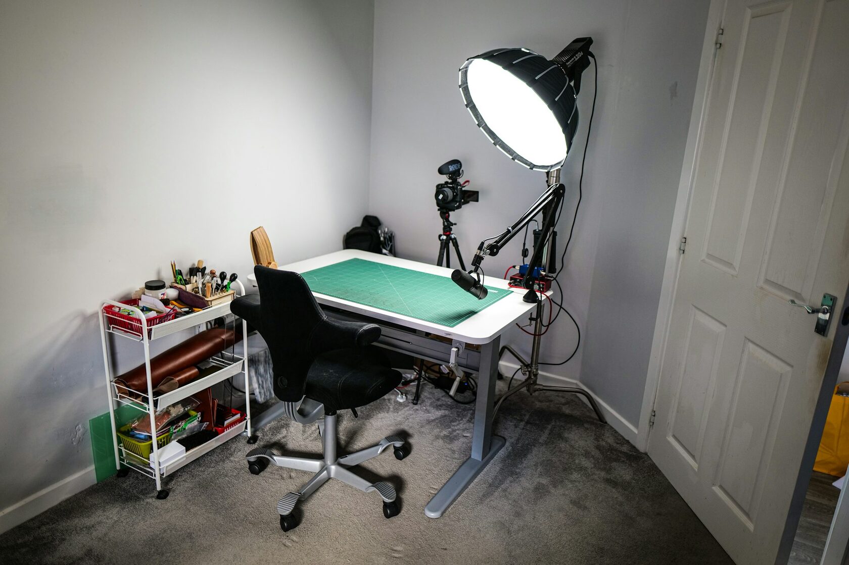 Salon workspace