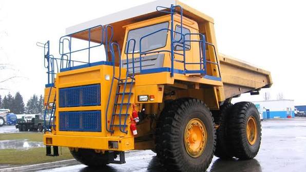 BELAZ 7555 rigid mining dump truck — BELAZ 7555 spare parts sourced by IWH from Turkey