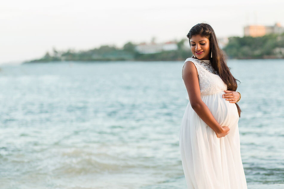 sunset-mombasa-beach-maternity-photography-lola-lisha