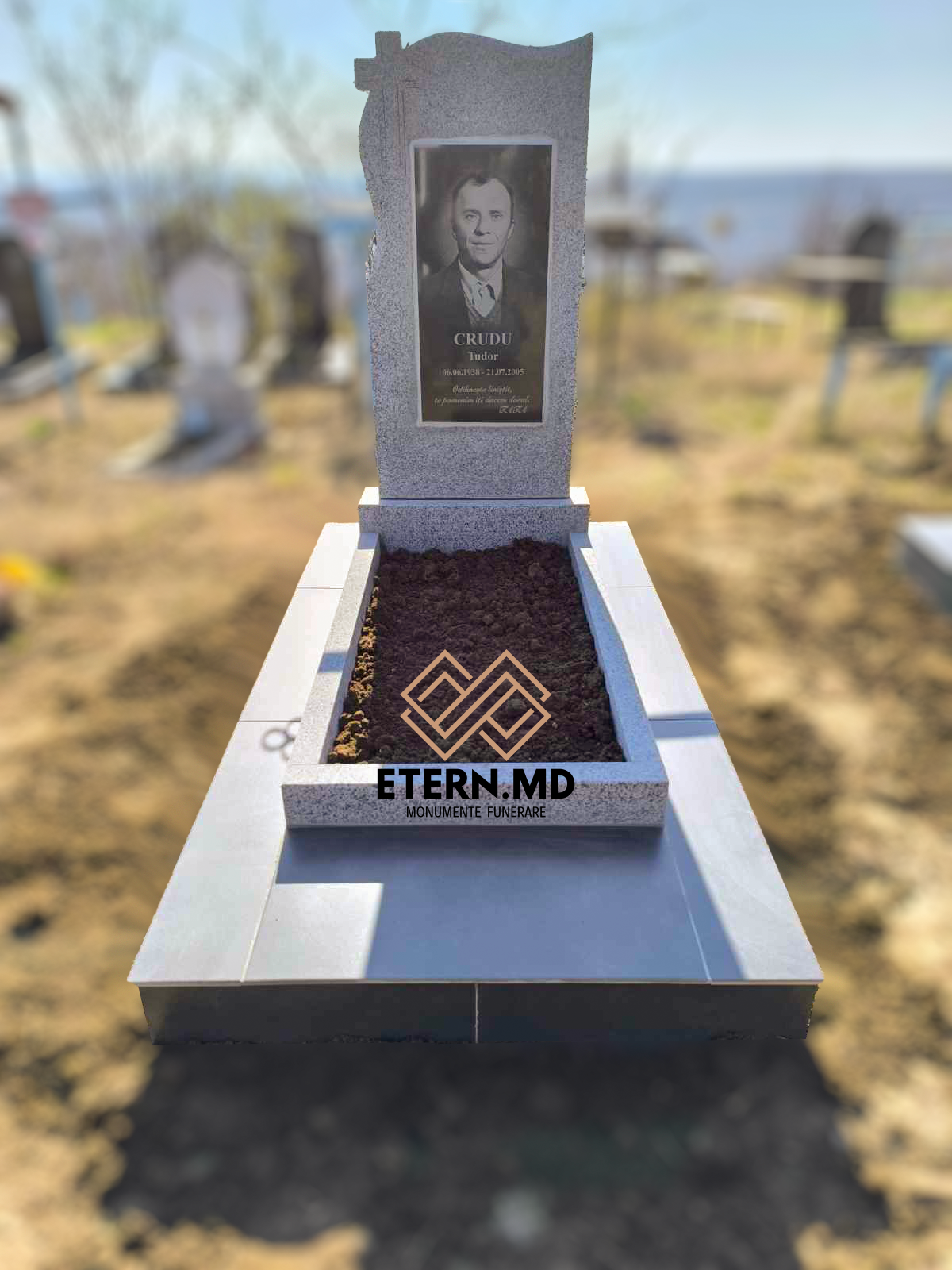 monument funerar din granit sur nisporeni moldova etern.md
