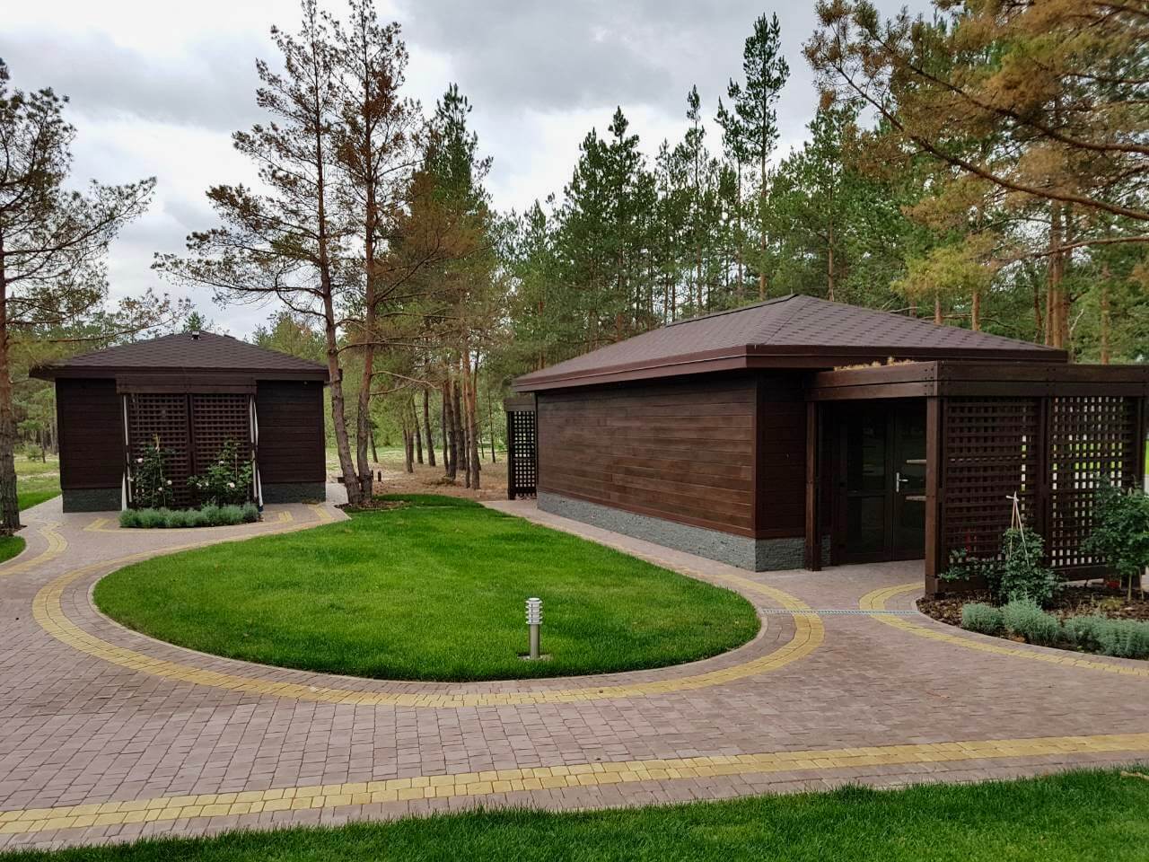 Пергола з модрини