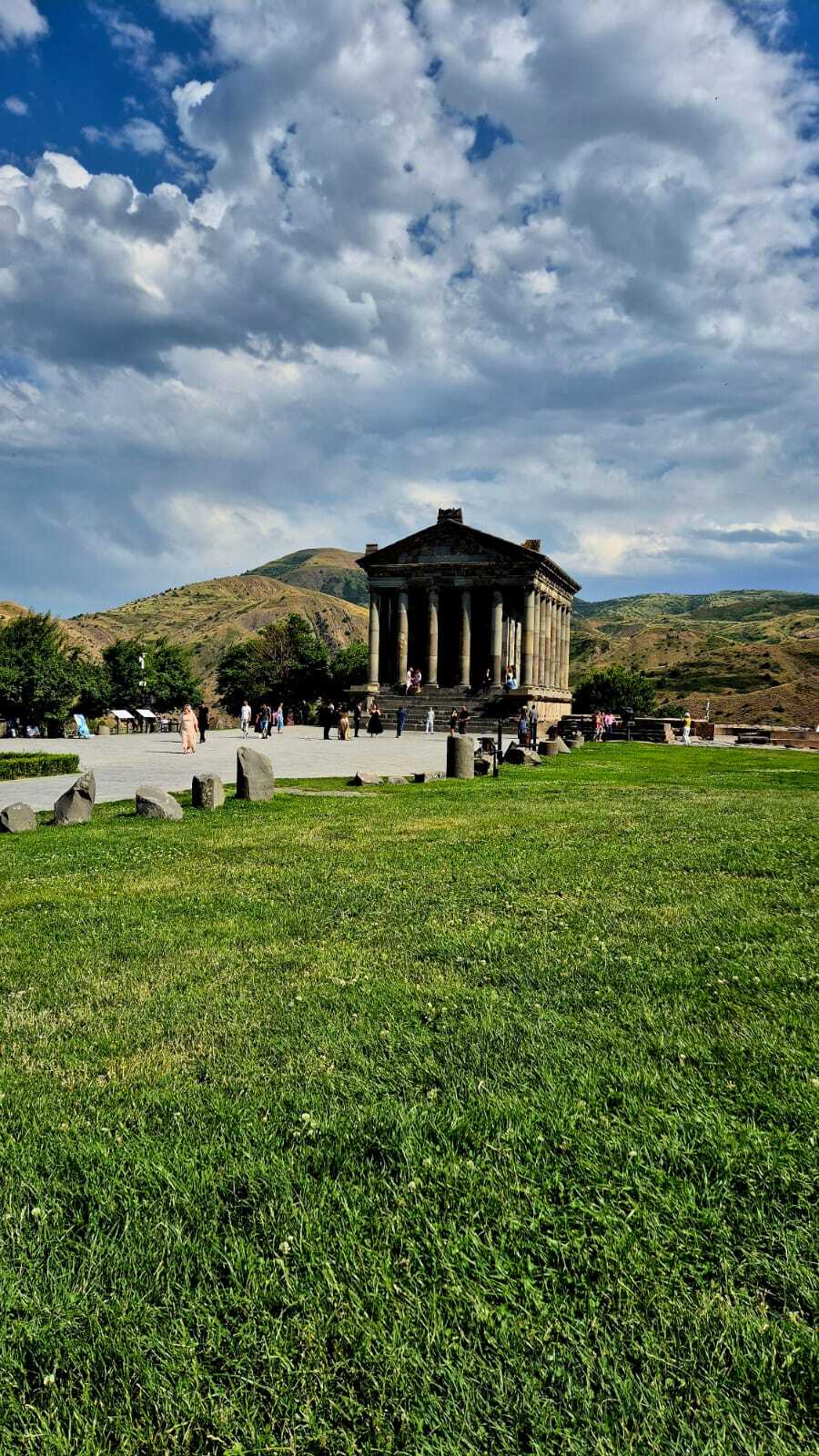 Гарни — Гегард на авто