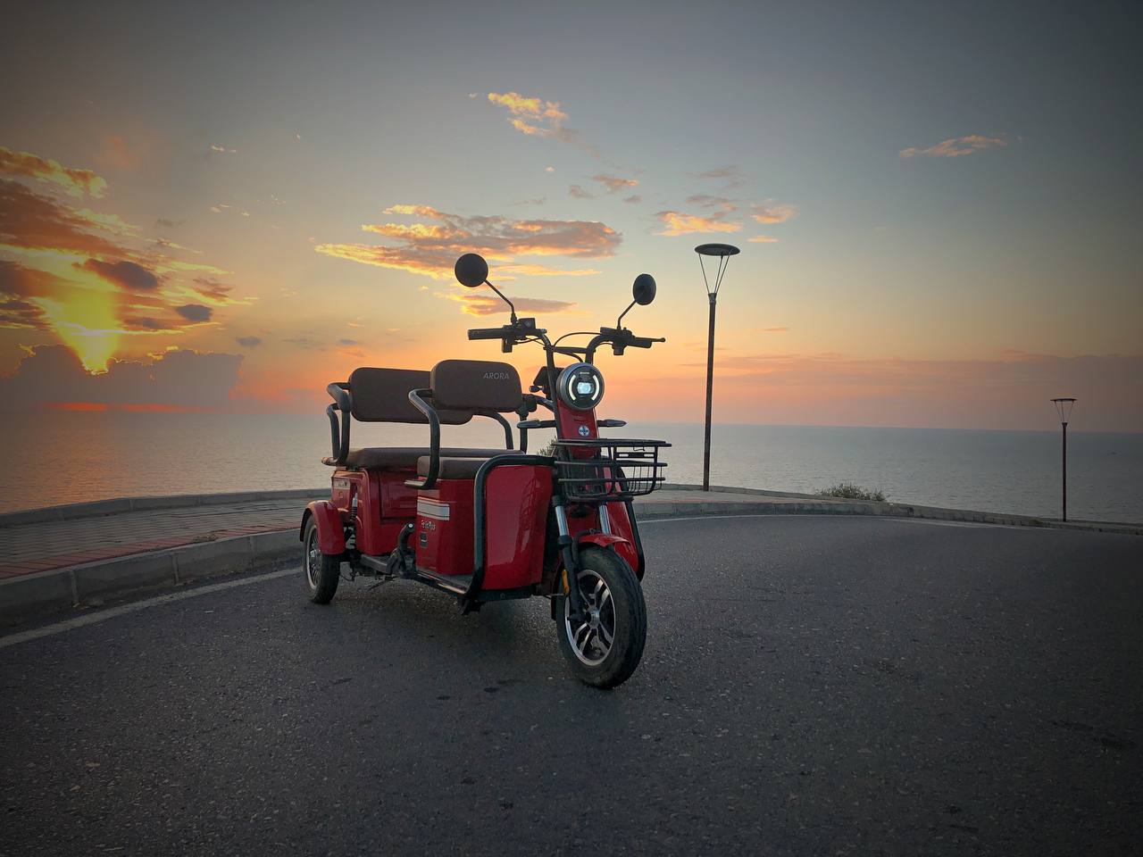 Трицикл Arora