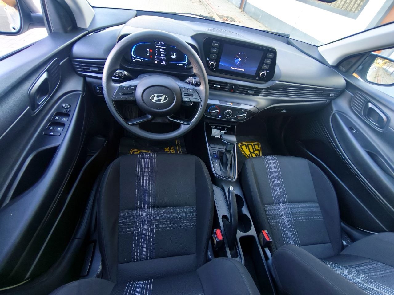 Hyundai i20 фото 3