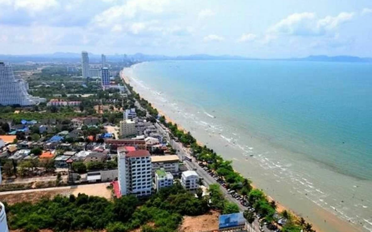 Джомтьен отзывы. Таиланд Паттайя Джомтьен. Jomtien Beach Паттайя. Таиланд пляж Джомтьен. Пляж Паттайя Джомтьен Паттайя.