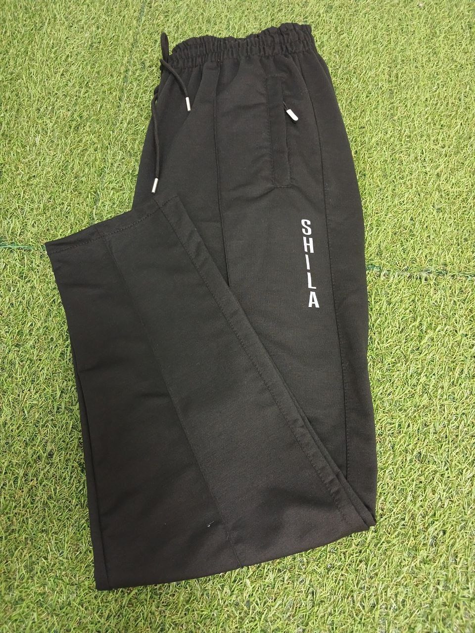 Чоловічі чорні штани зі стрілкою