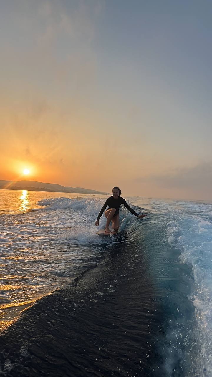Intermediate wakesurf