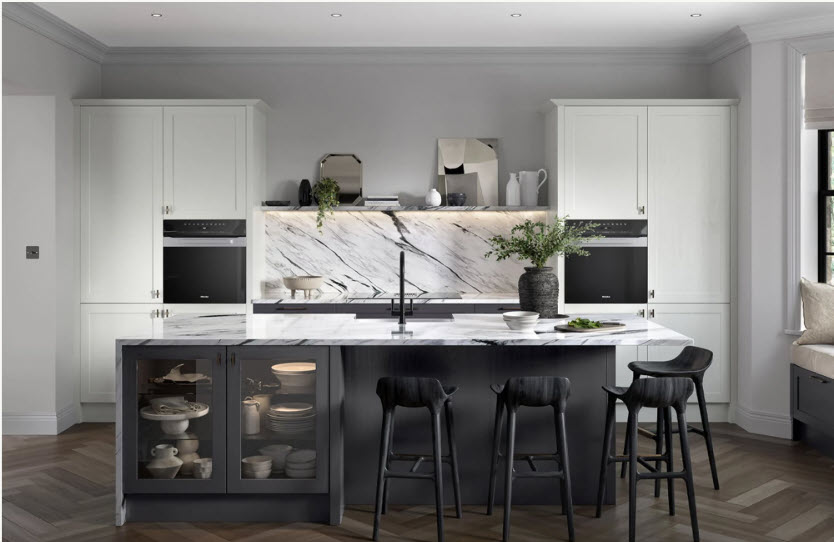 Classic and timeless Shaker kitchen in a bright home