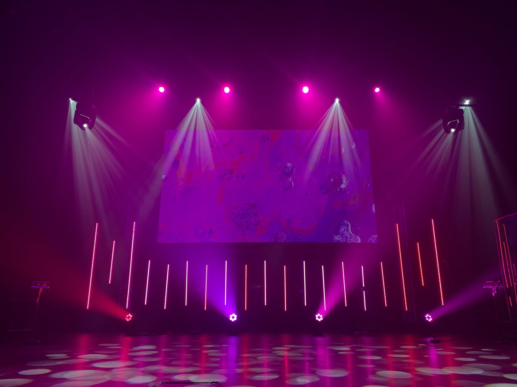 LED screen