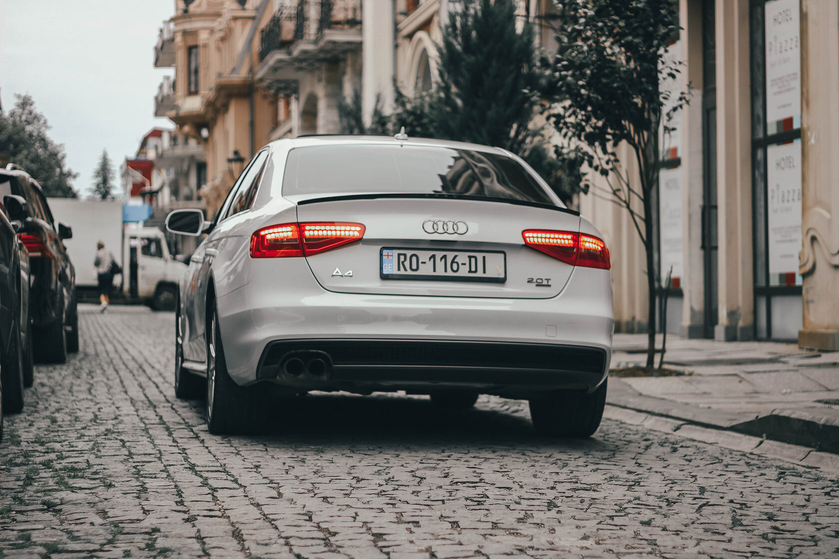 EASYRENT Аренда машин в Батуми