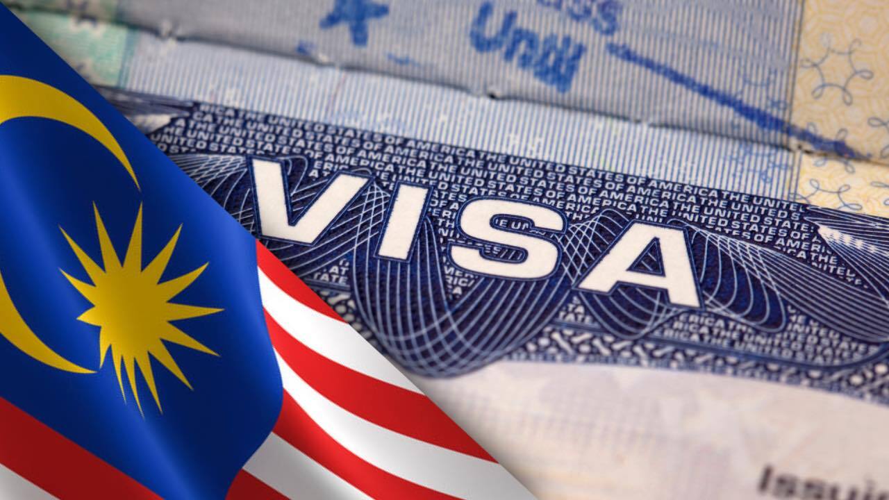 Qichqiriqlar, nolalar, jinlar